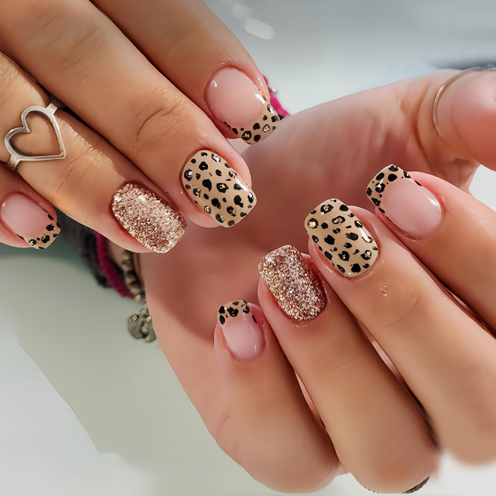 Nail Art Aesthetic - Short long fake nails for women