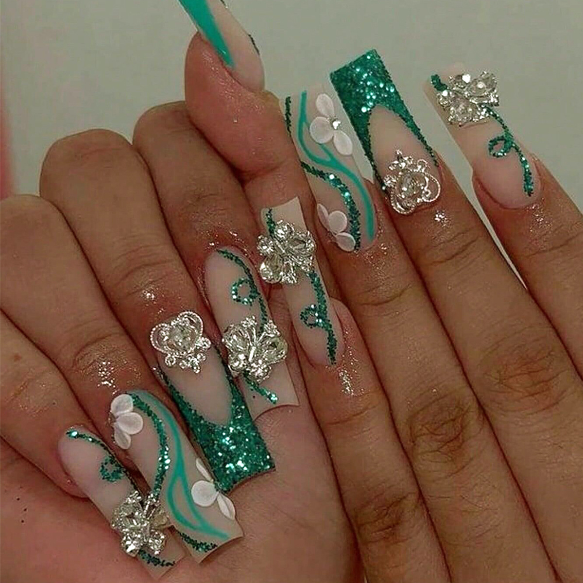Long Coffin Press on Nails Bal - đánh giá và giá Nail Art Aesthetic